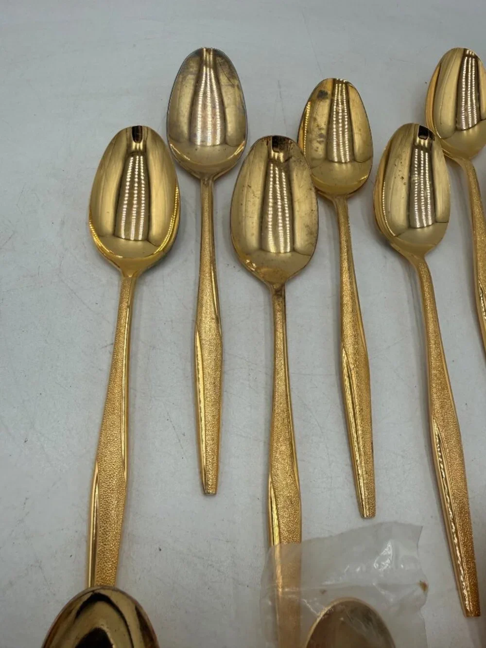 Florentine Gold Plated Textured Handle Dinner Spoons Set Of 16 MCM Flatware